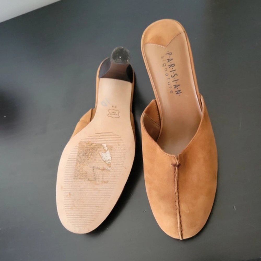 Size 8 brown suede clogs